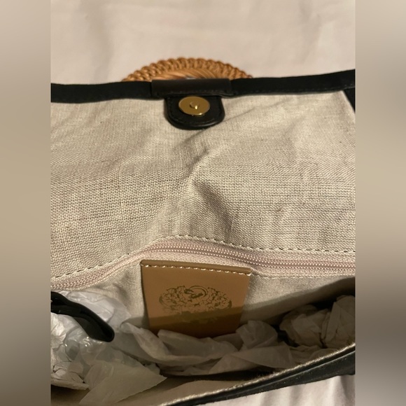 Vince Camuto cross-body purse - Picture 5 of 5